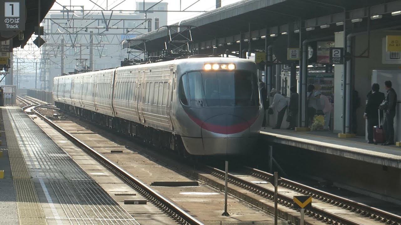 JR四国 今治駅　特急 しおかぜ・いしづち　松山行き  2018 10