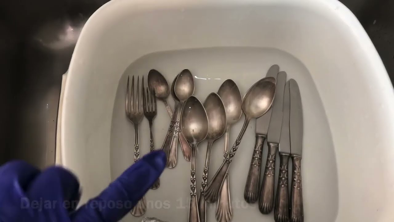 C&oacute;mo limpiar cubiertos de plata o alpaca antiguos