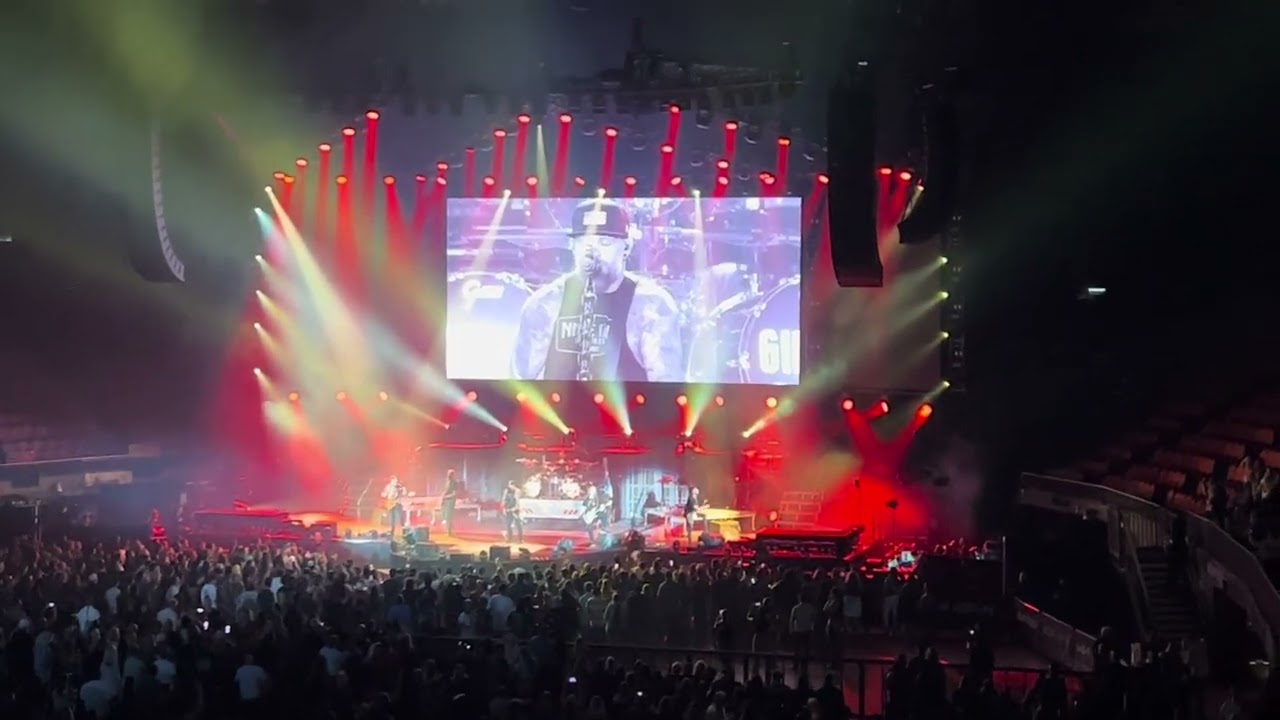 Brantley Gilbert Live at the Kia Forum Inglewood California 7/14/23