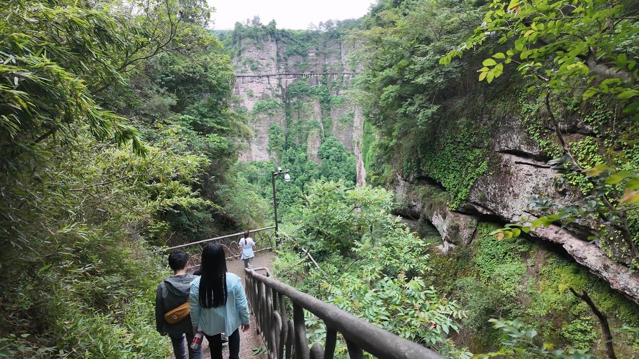 4K新昌徒步爬山路线 穿岩十九峰  24060105 曲折下山 旅游Vlog #chinatravel  xinchang mountain climbming sightseeing
