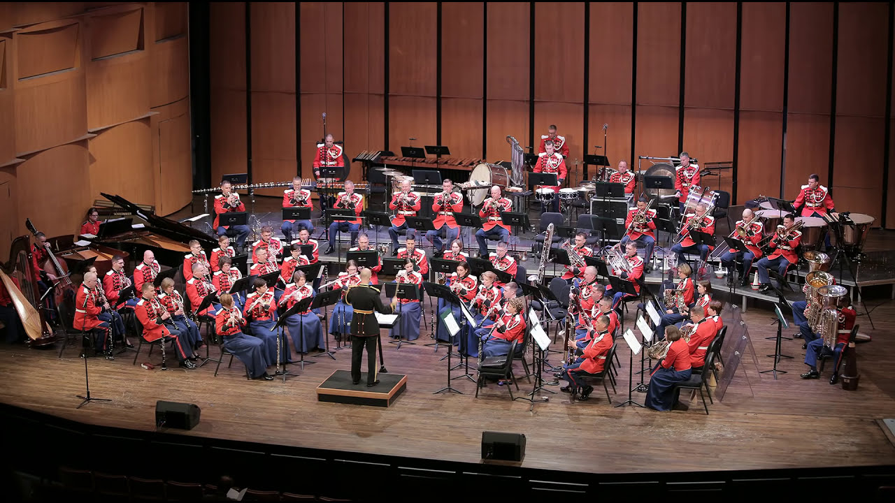 WILLIAMS Superman March (arr. Paul Lavender) - 