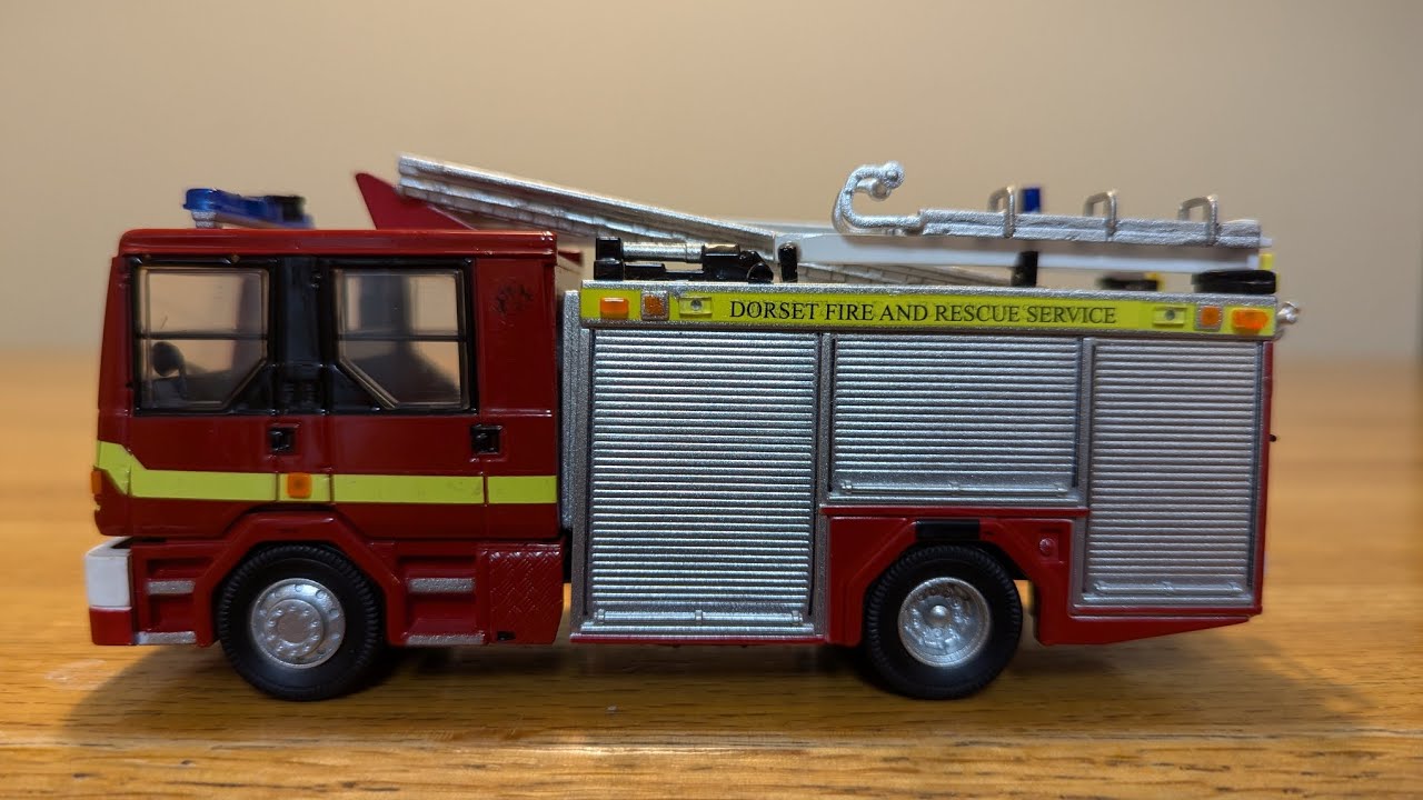 Fire Brigade Models Dennis Sabre fire engine Dorset Fire And Rescue Service unboxing & review 