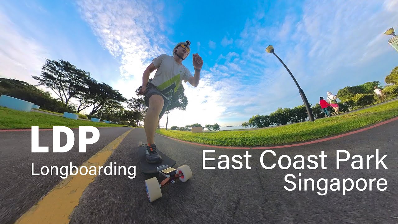 LDP Longboarding on East Coast Park Singapore with the Melonenkacke Ascension