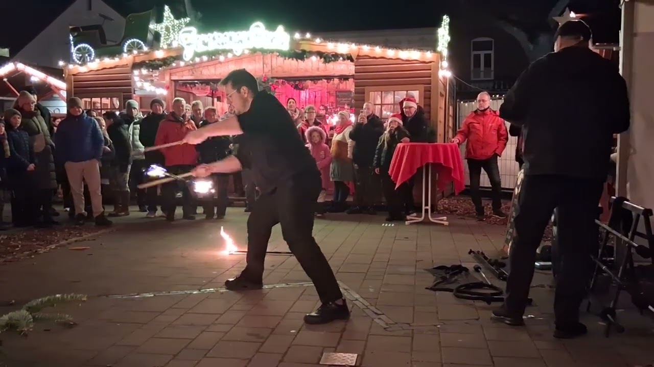 Die Feuerschlucker lnflammatio Saltans Varel Adventsmarkt 2025 Heute Dem.14.12.2025