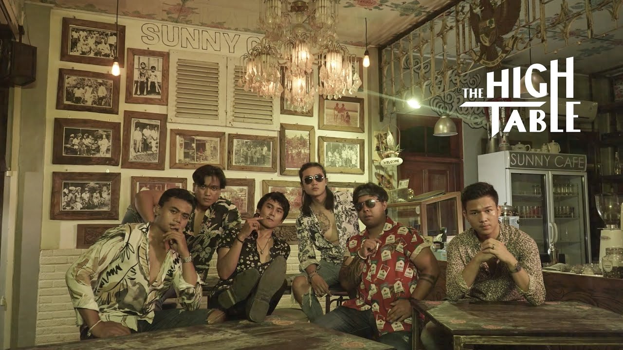 Smoke On The Water - Deep Purple (Cover By The High Table)