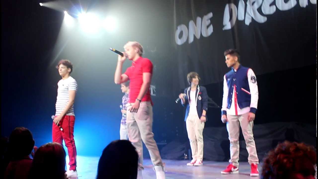 One Direction- Moments (Chicago)