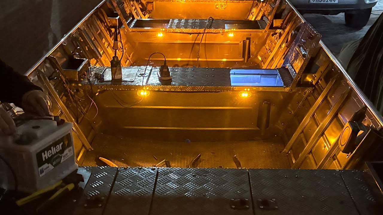 Iluminação Barco de Alumínio