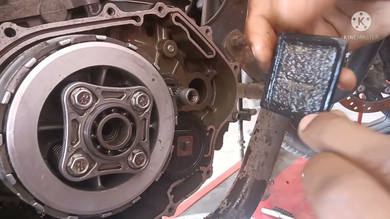 Hero ignitor clutch plate change| fitting engine repairing |engine oil change