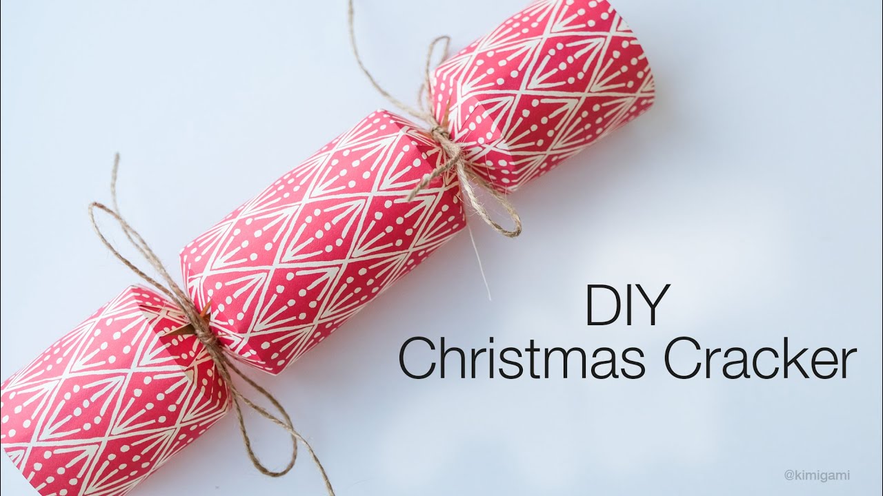 How to Make Your Own Christmas Cracker
