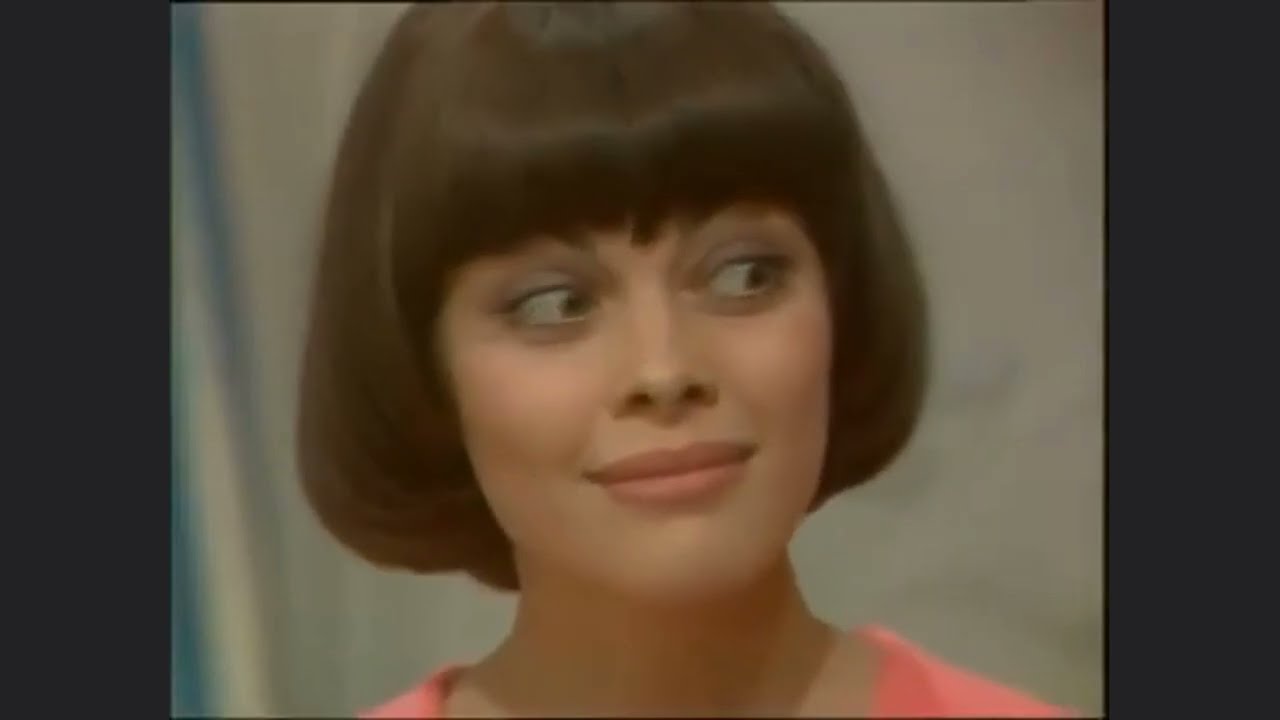Une lettre bien tapée /Sacha Guitry -Martin Lamotte (2008), puis Jean Piat & Mireille Mathieu (1972)