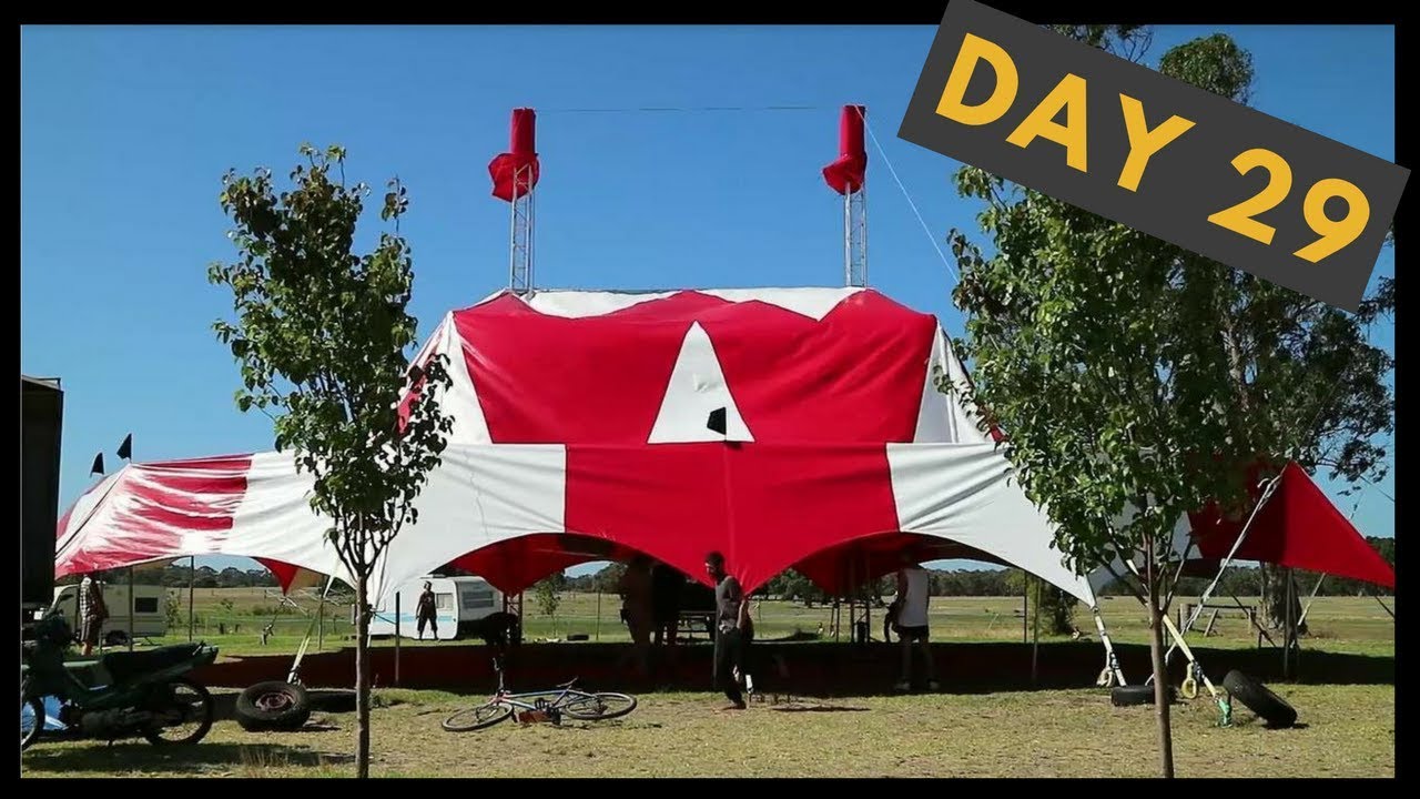 Life at the Circus - Day 29 - The Big Tops are coming down and there's a big bushfire nearby