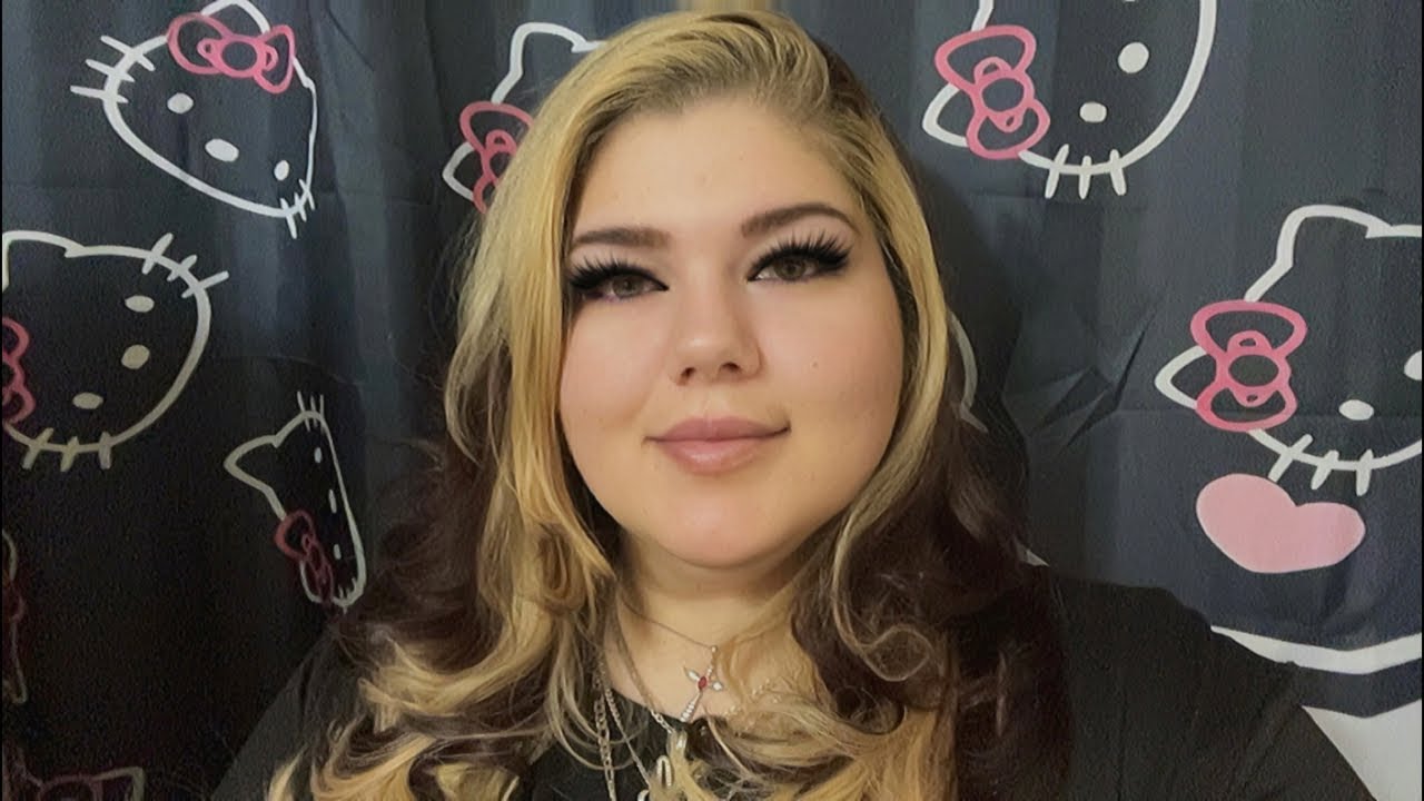 Ari&Mo is live!