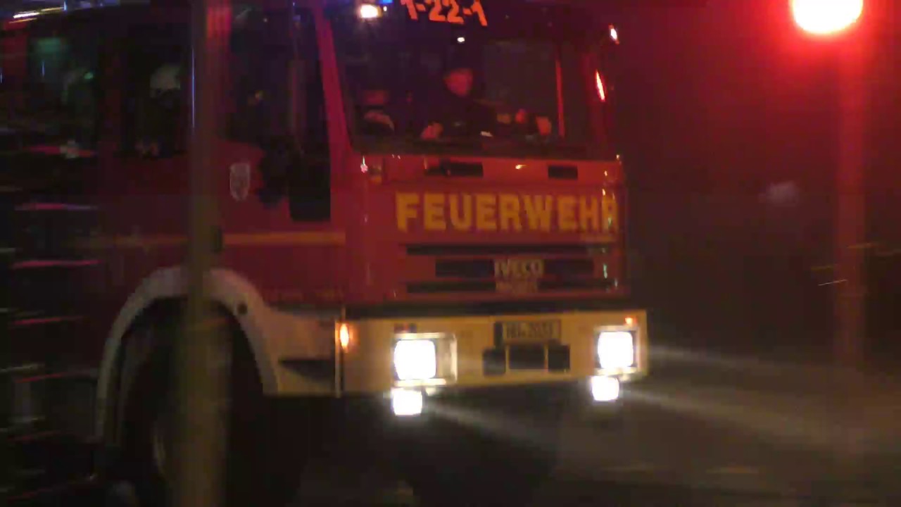 [Jahreswechsel 2015/16] Einsatzfahrten Feuerwehr, Rettungsdienst, Polizei und Stadtpolizei