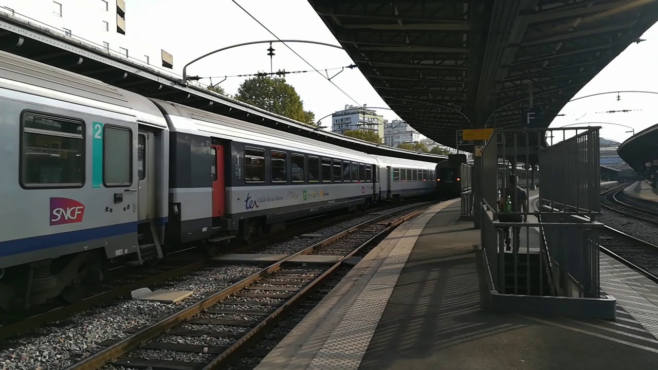 Départ de la BB 15 063 sur le TER Vallée de la Marne n°839 107 à destination de Châlons-en-Champagne