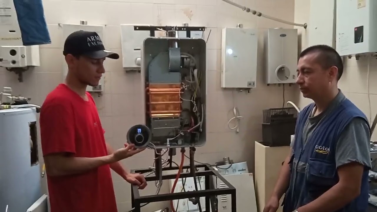 reparación calentador Bosch cambio display , errores EA Y E 1 ETC..