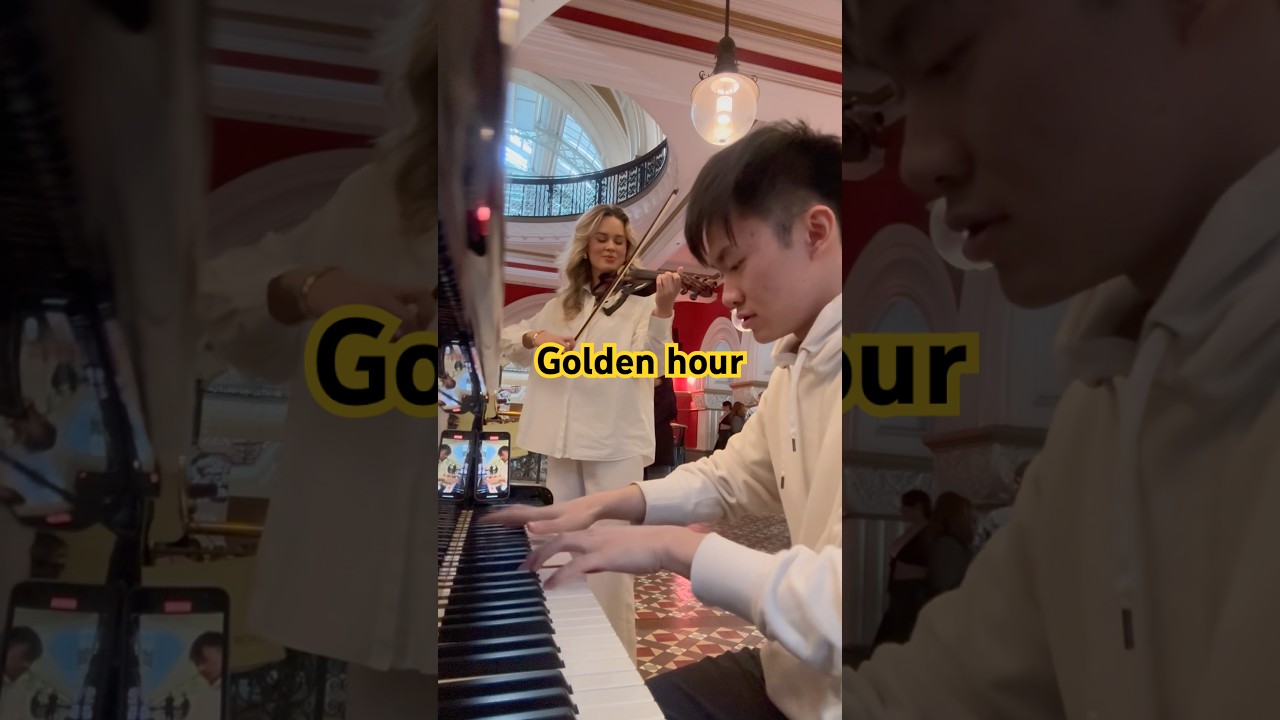When you played golden hour in the mall #piano #violin #publicpiano #goldenhour