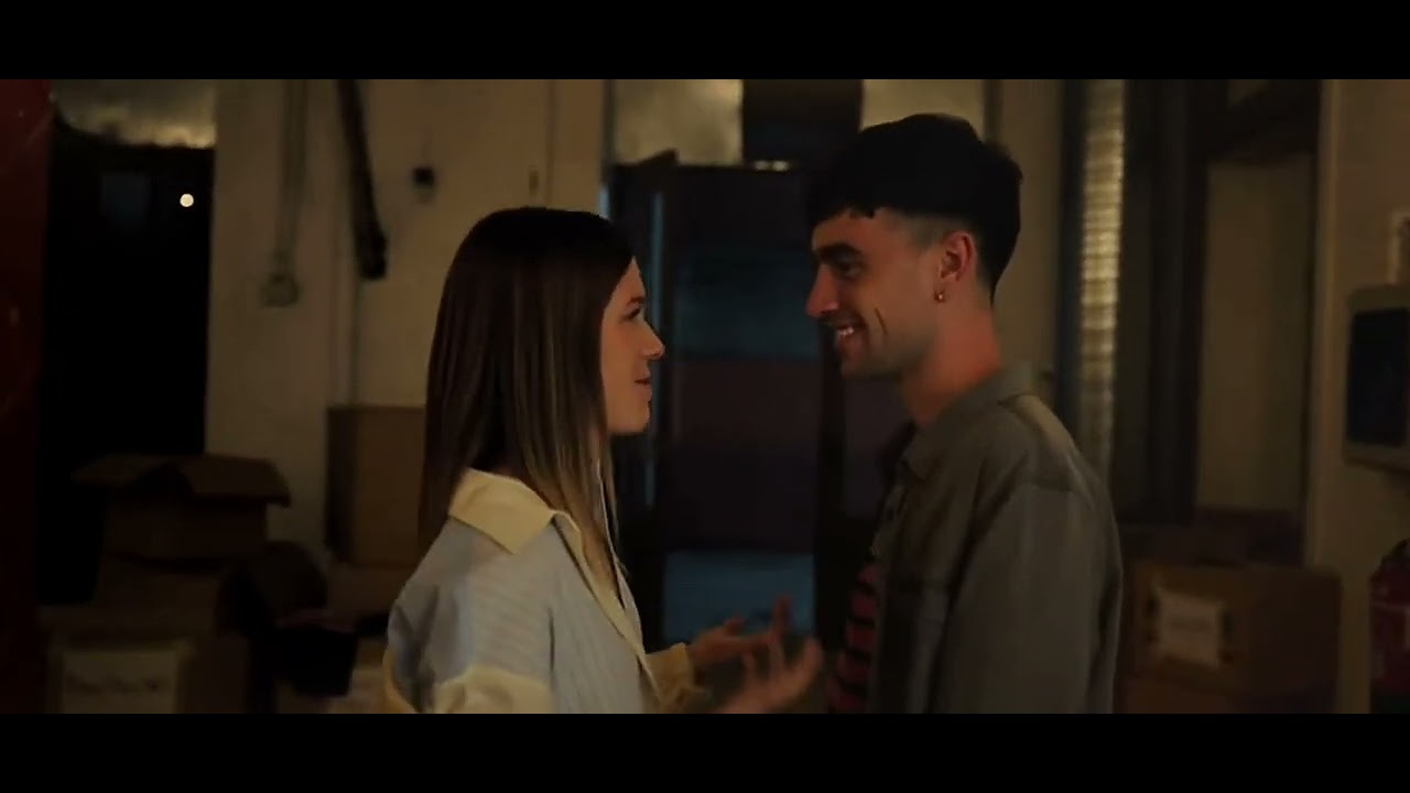 Primer beso de Cayetana y Felipe //  ( Cap&iacute;tulo 5x08 ) &Eacute;lite 5