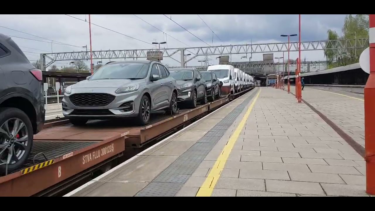 Class 66 departs Stafford *THRASH*