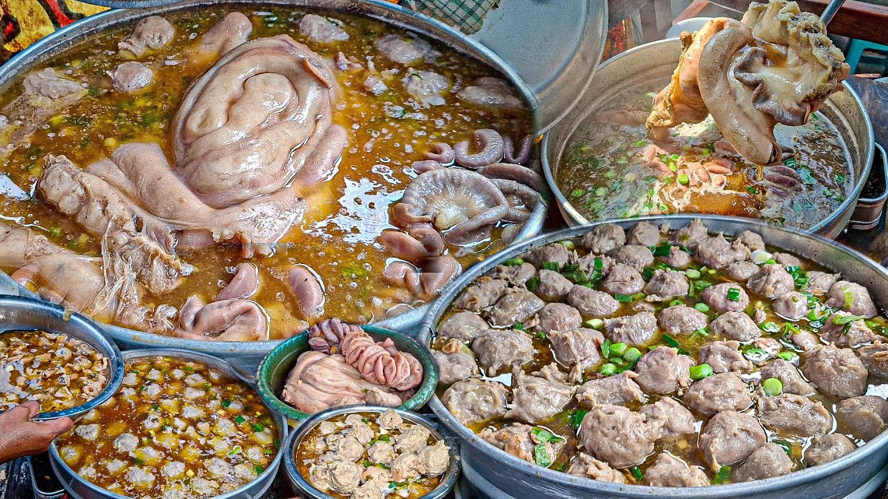 KETEMU TANTE TANTE JUALAN BAKSO SUPER BRUTAL , JEROAN SAPI UTUH MASUK DANDANG SEMUA