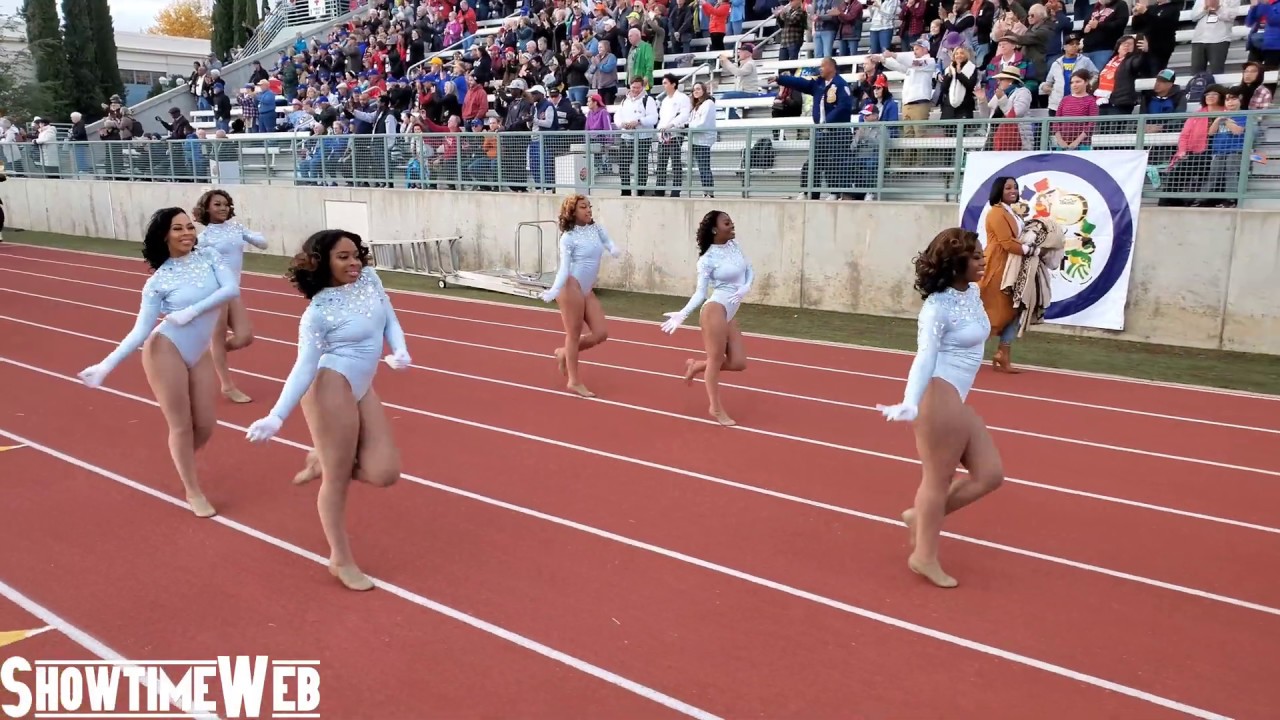 SU Band and Dancing Dolls Marching Out - Tournament of Roses Bandfest 2019