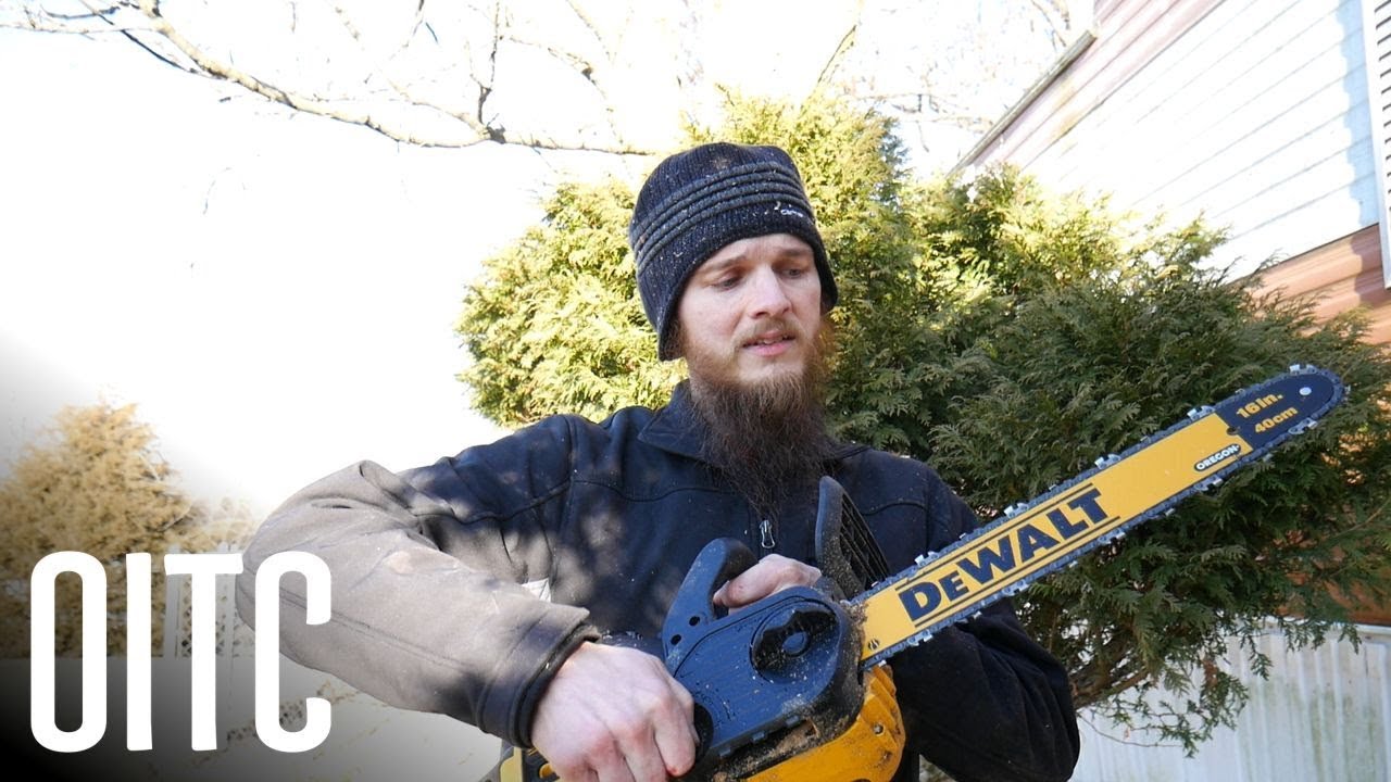 DeWalt 40V - The Best New Chainsaw for the Homestead!