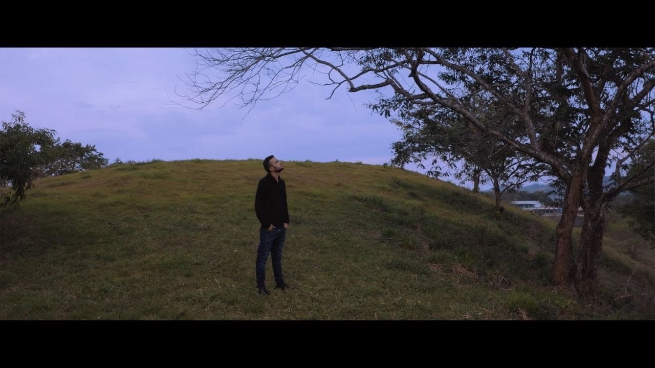 Jesús Daniel Serrano - ¿Cómo podré estar triste? (Official Music Video)
