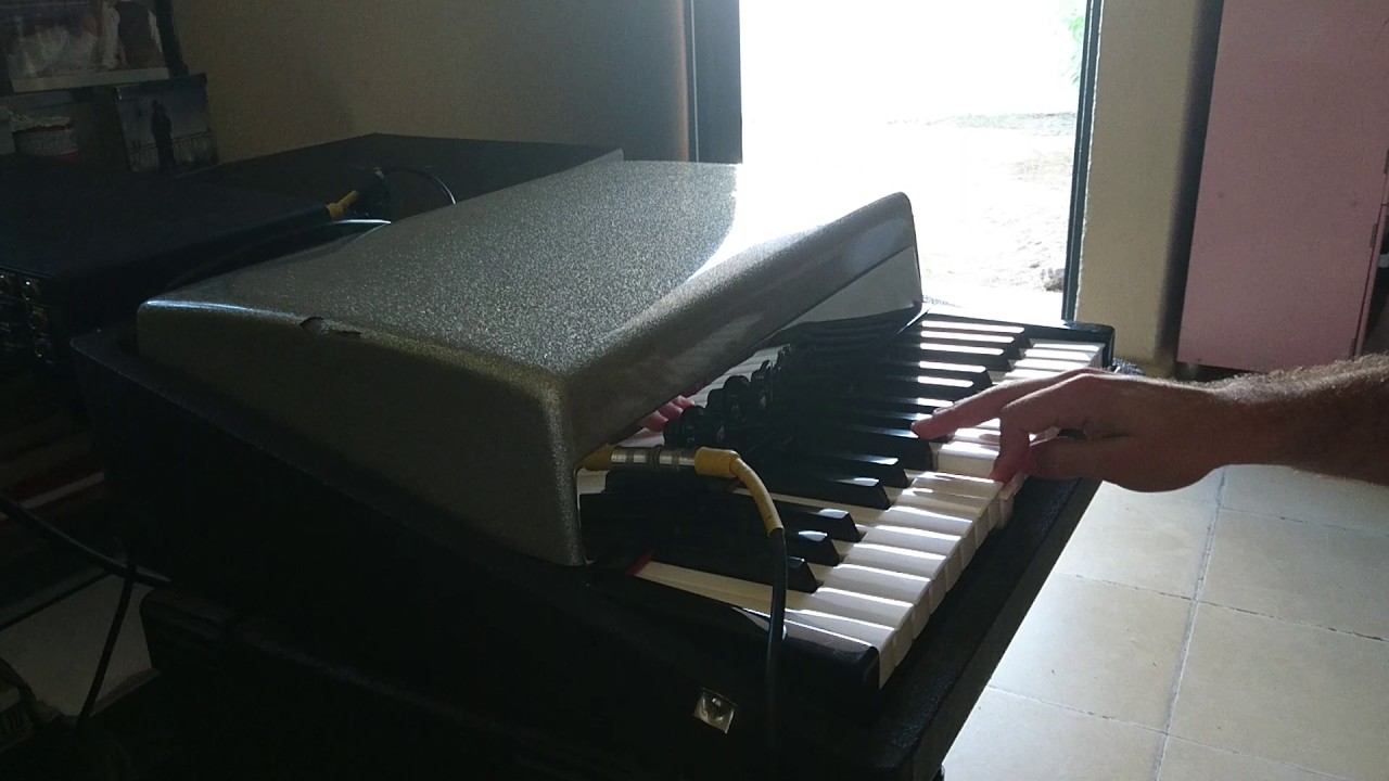 Fender Rhodes Piano Bass