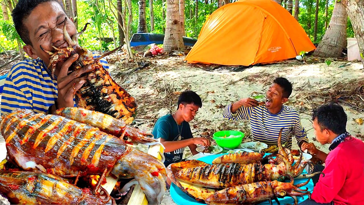 Rejeki nomplok Nombak Cumi-cumi jumbo siang hari yang berkeliaran di depan Camp kami