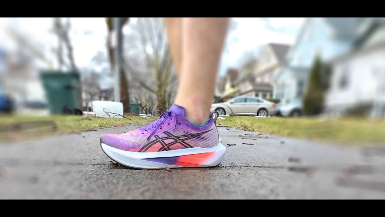 I Ran 234 Miles in the Asics Megablast