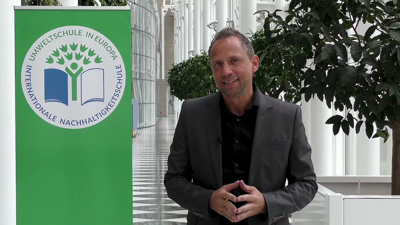 Auszeichnung 2021 Umweltschule / Nachhaltigkeitsschule, Gratulation der Minister Glauber und Piazolo