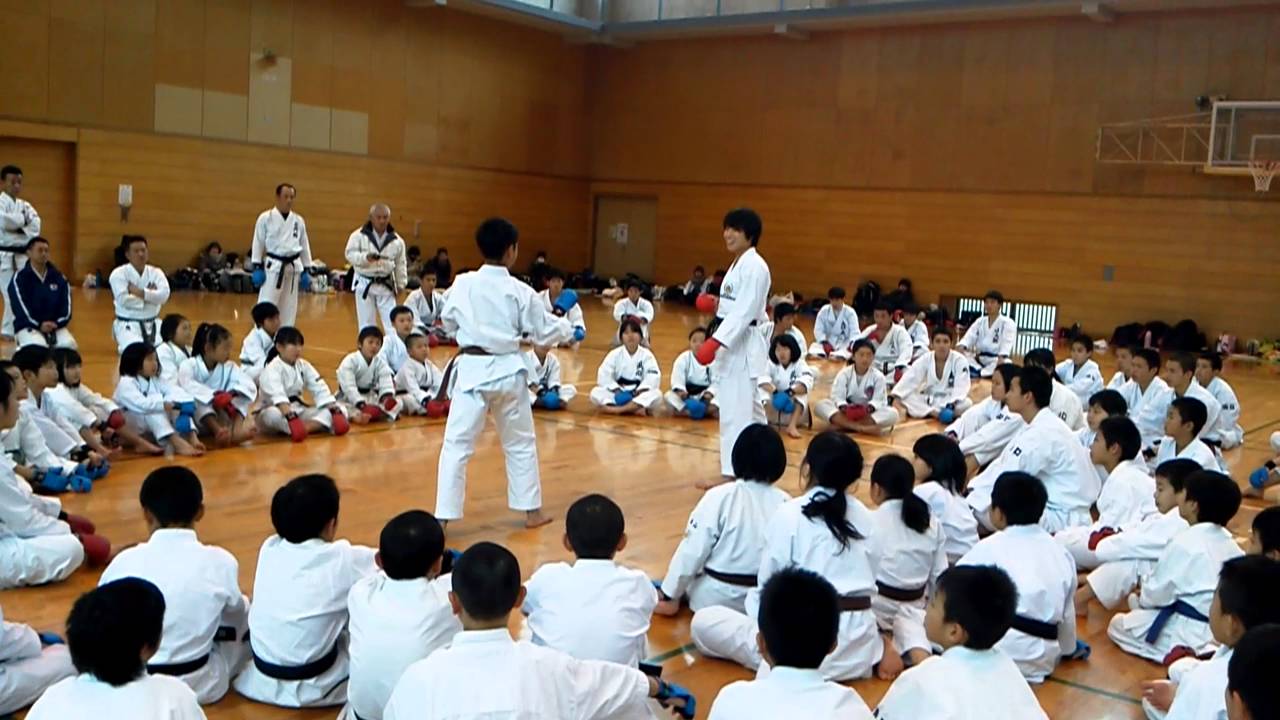 染谷香予選手セミナー 刻み突き指導 Kayo Someya Karate Seminar Kizami Tsuki