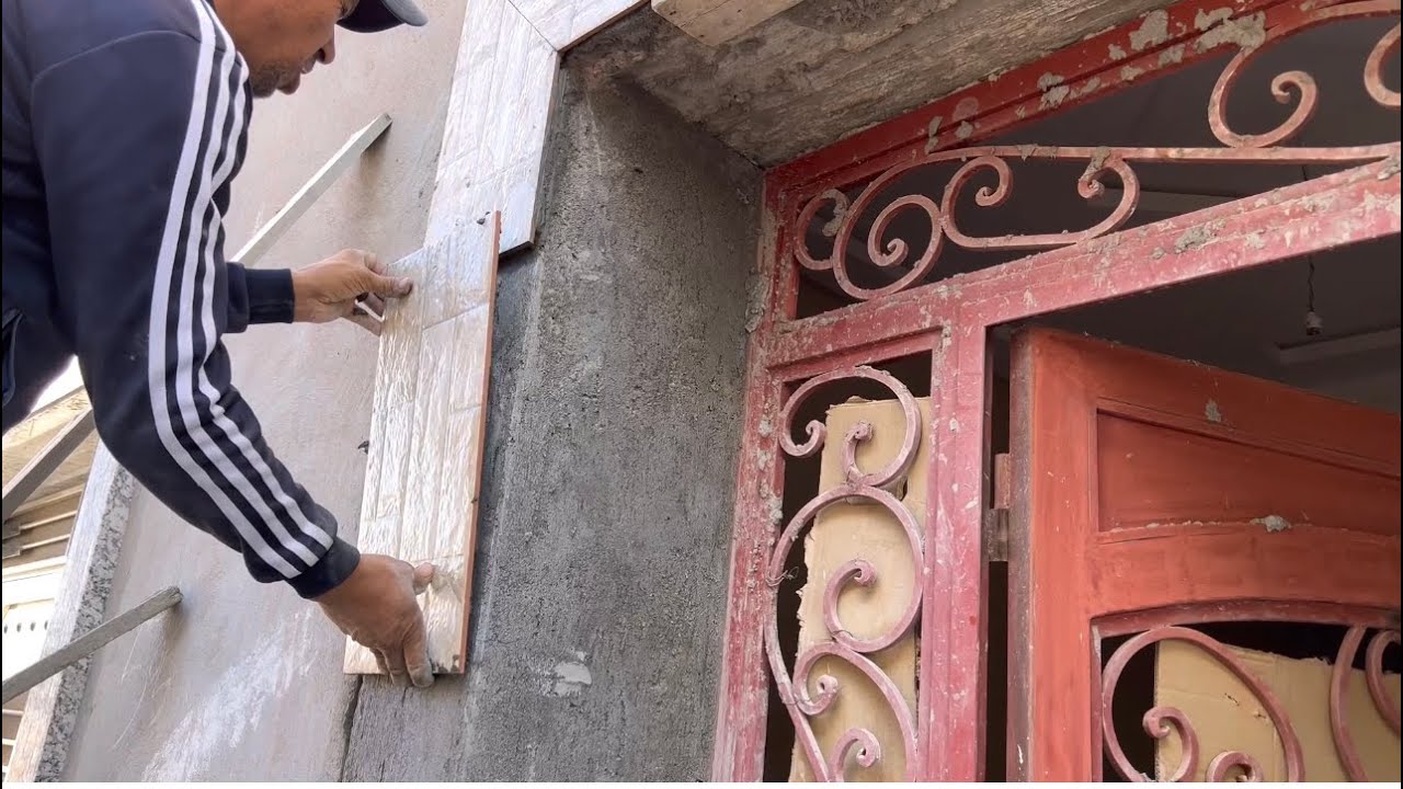 طريقة تركيب بلاط سيراميك على واجهه باب المنزل بكل التفاصيل