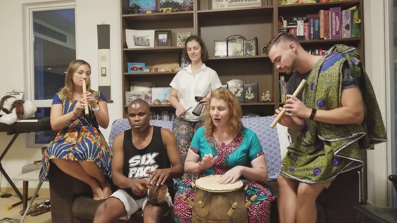 Tu Tu Gbovi with Kofi