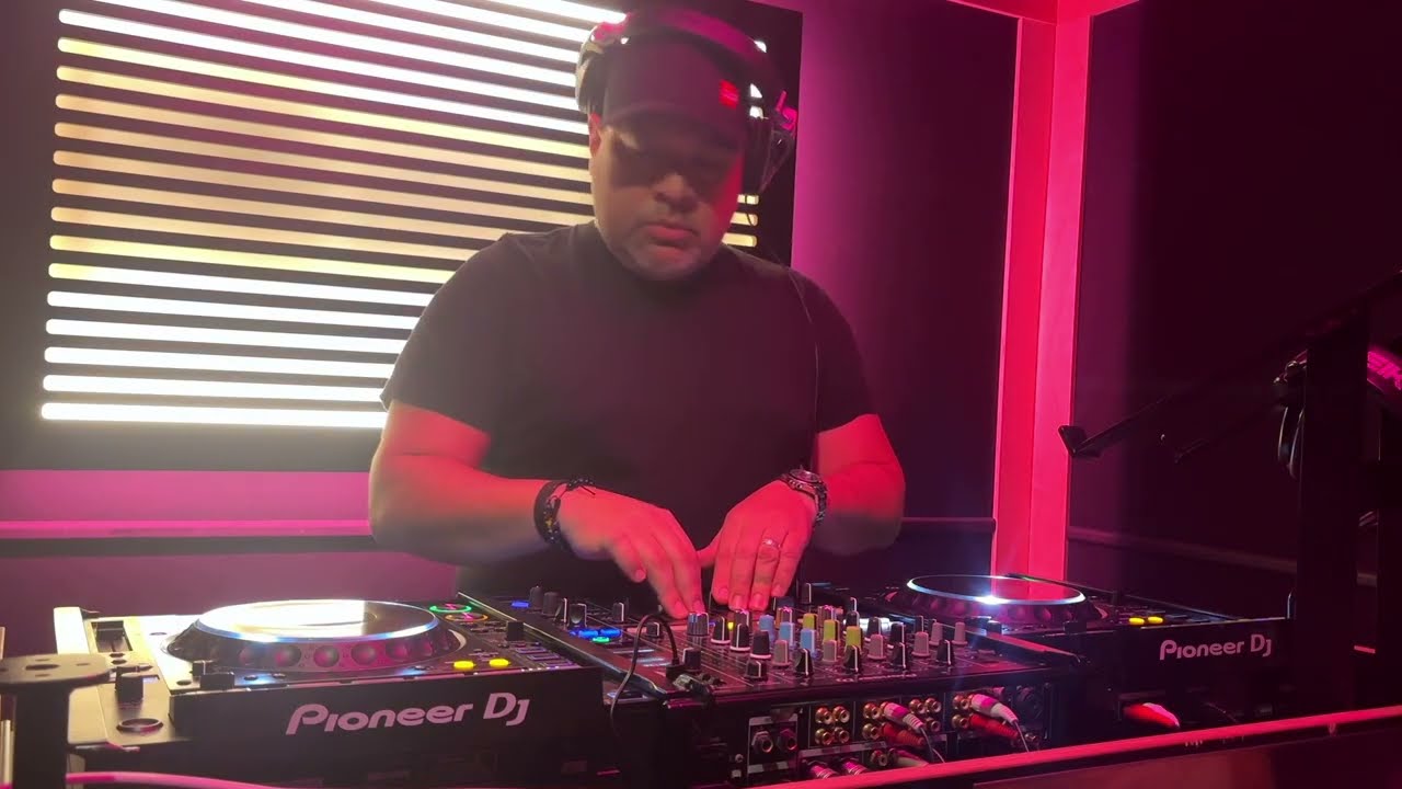 Deep to Tech High Energy Set