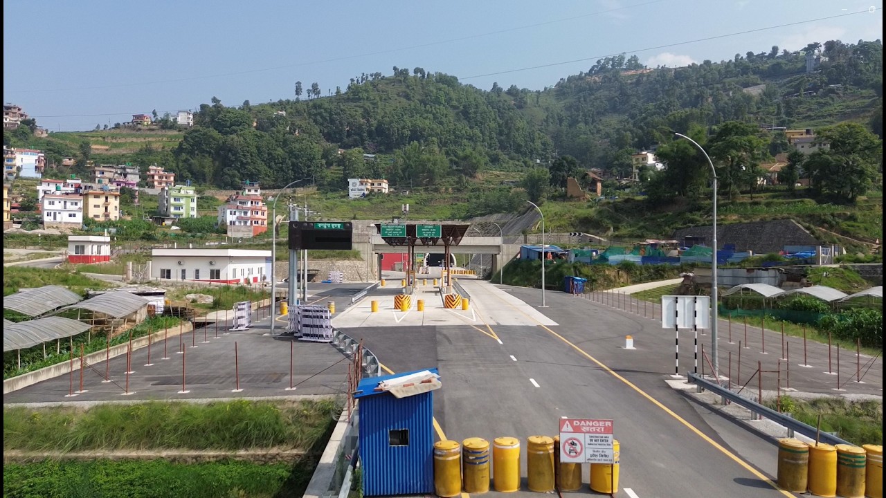 Drone Footage: नागढुंगा सुरुङमार्ग र Prithvi Highway को जोडाइ 🇳🇵 #music #travel #drone#nepal #viral