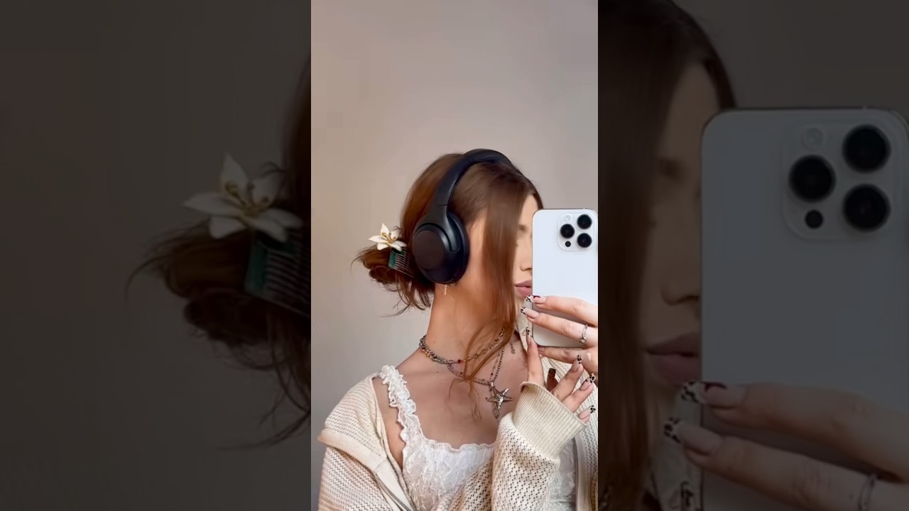 Самодельная расческа для волос в стиле Мулан из пластиковых ложек.