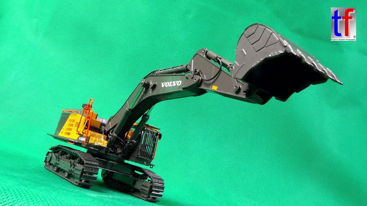 WSI VOLVO EC950E Excavator / Bagger / Excavatrice, 1/50 Scale, Unboxing 2017.