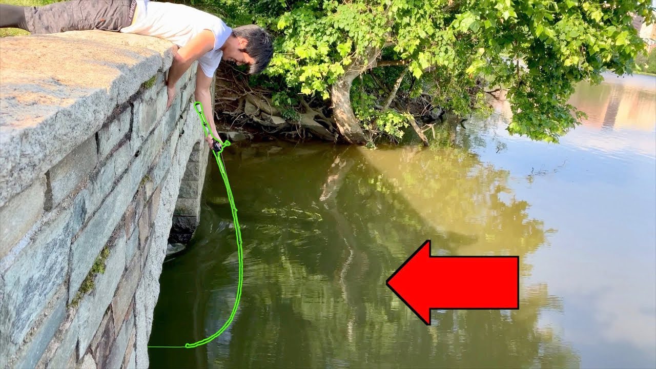 HUGE Fish Caught Deep Inside UNDERGROUND Tunnel!!! (INCREDIBLE FISHING)