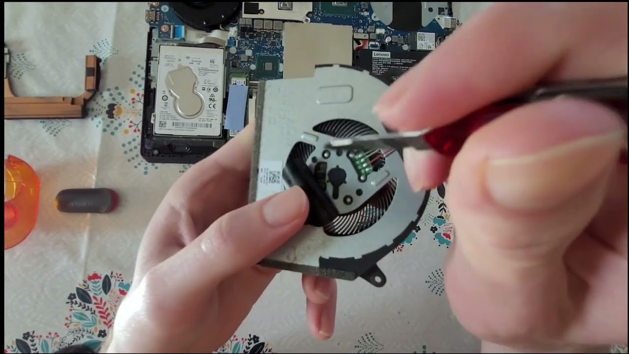 Réparer un ventilateur de PC portable bruyant + changer pâte thermique