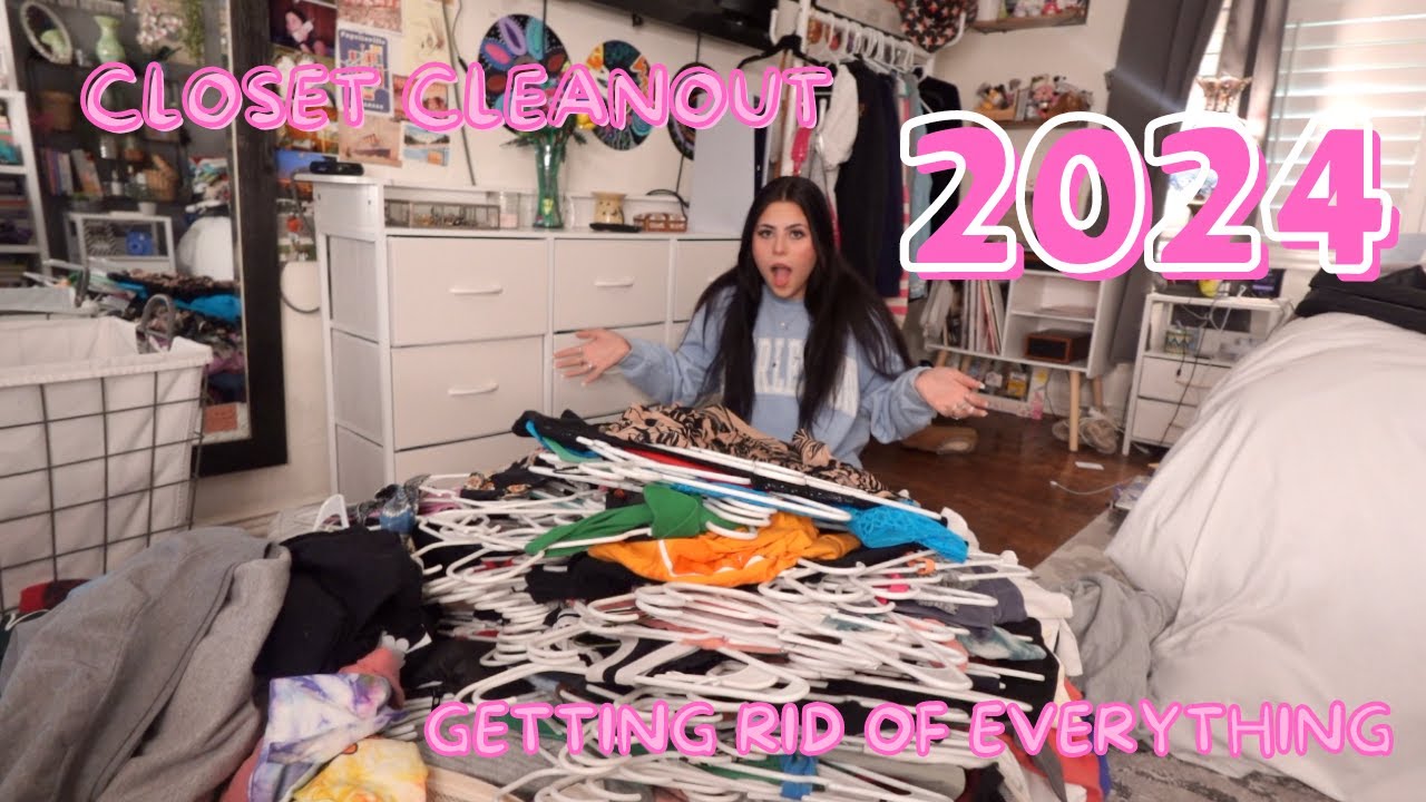 MASSIVE CLOSET CLEANOUT !!!!!