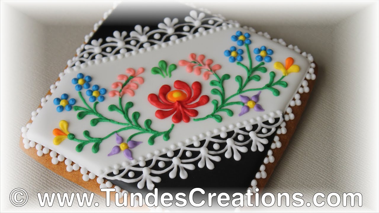 Hungarian folk art cookies, black 8.