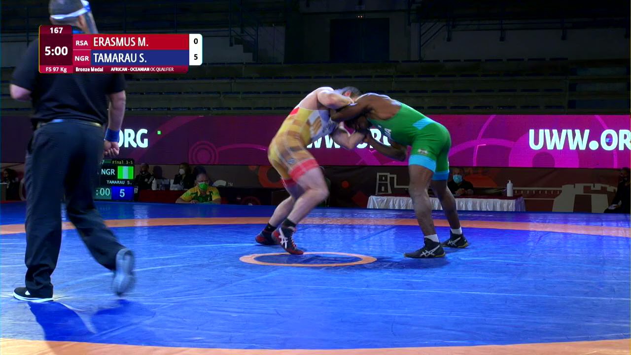 BRONZE FS - 97 kg: M. ERASMUS (RSA) v. S. TAMARAU (NGR)