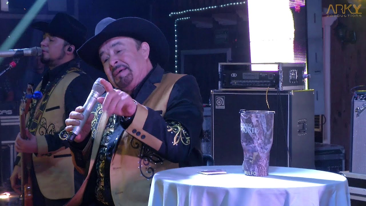 Los Traileros del Norte - TRES POR UNA