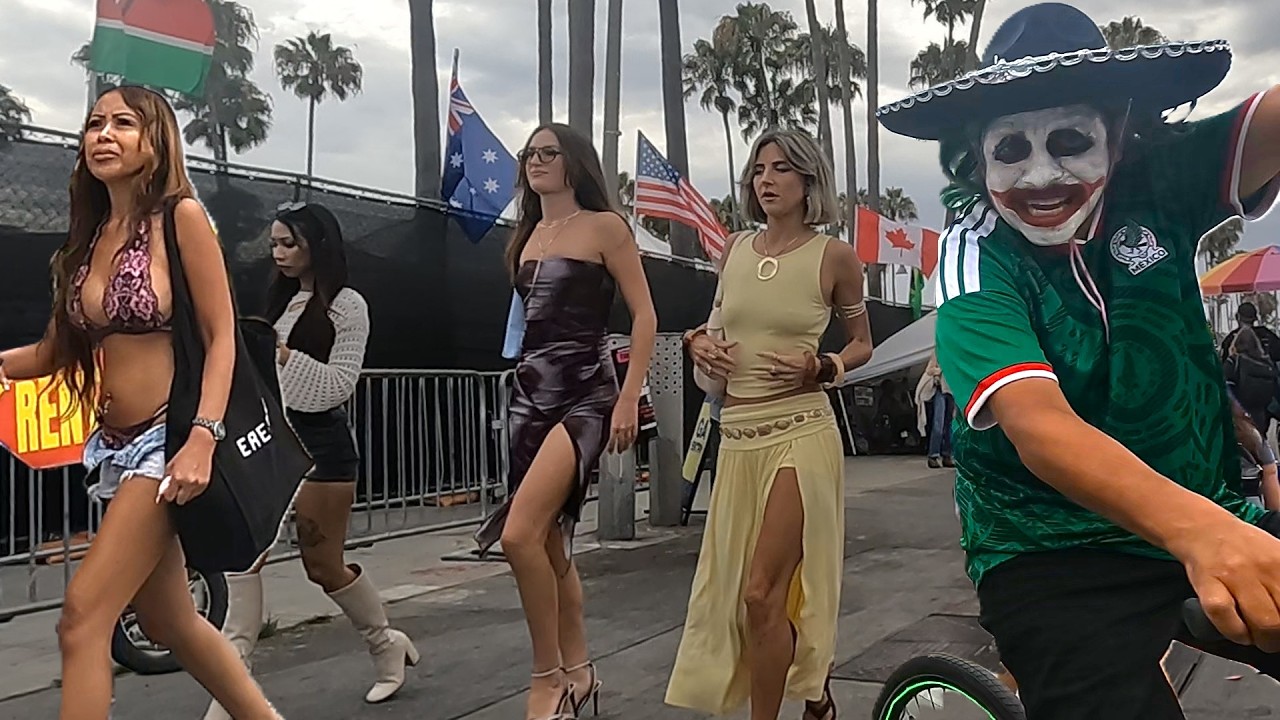 Crowded Venice Beach Boardwalk Tour + Venice Street Fair
