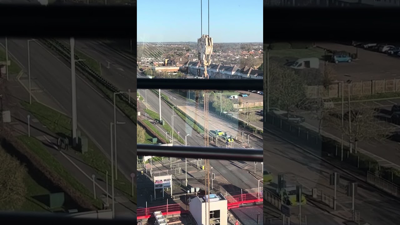 How to catch a jib swing on a tower crane