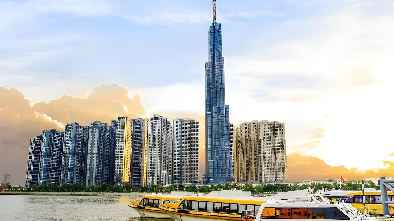 Star City The Landmark | Ho Chi Minh City, Vietnam | Hotel Review 🏩