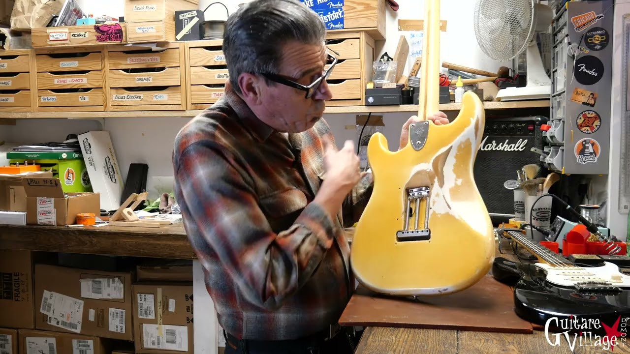 Fender Stratocaster 1974 - sur l'établi de Guitare Village