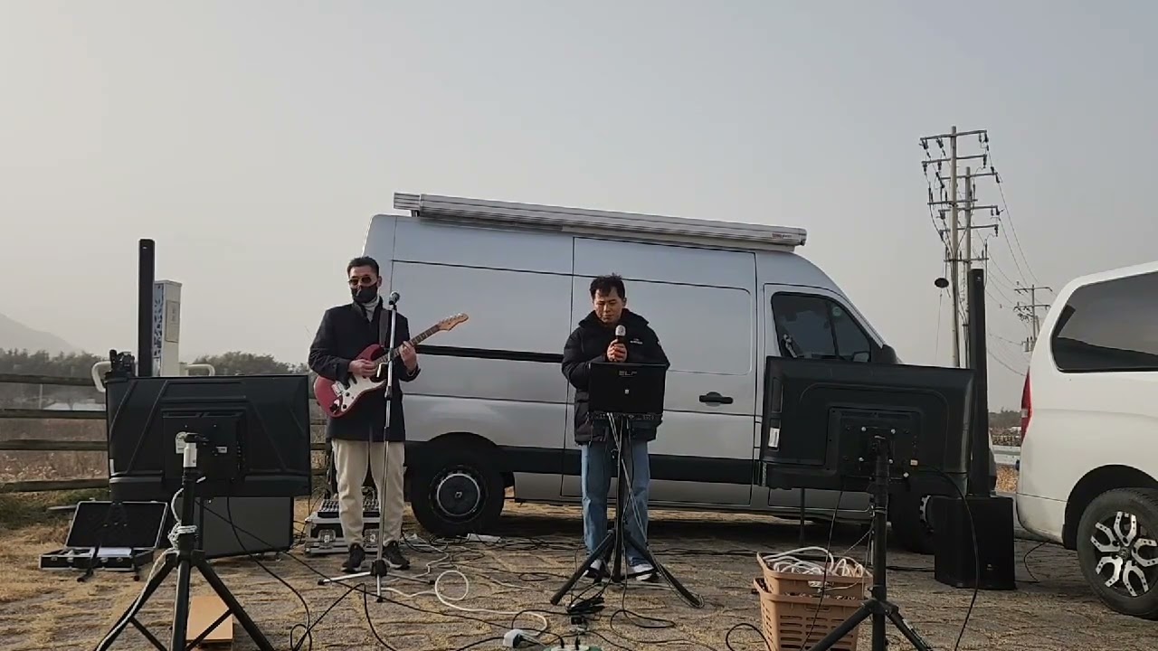 어느 봄날 버스킹  후인