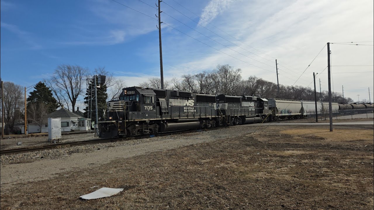 BNSF and NS action on the BNSF Chillicothe sub Streator, IL 02/16/26
