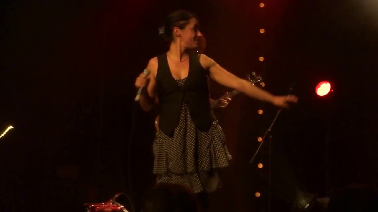 Géraldine Torres chante 